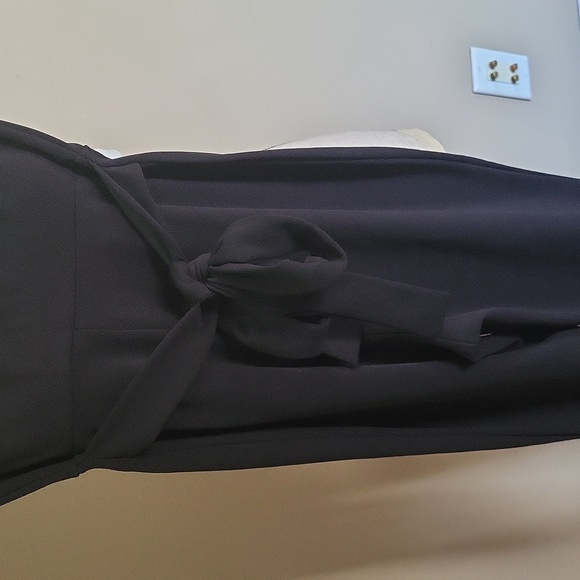 Windsor Jumpsuit 🖤 - Picture 5 of 12